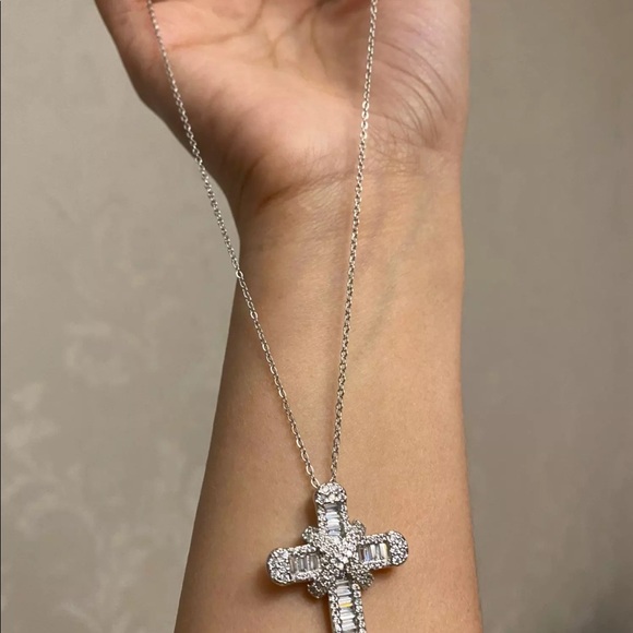 New Women Men Cross Diamond Necklace - Picture 5 of 7